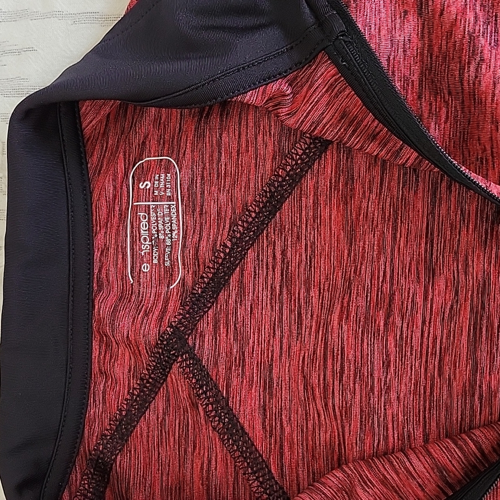 Workout Shirt - Picture 2 of 3